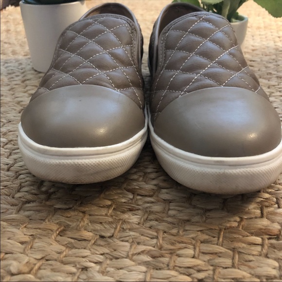 Steve Madden brown shoes - Picture 3 of 3